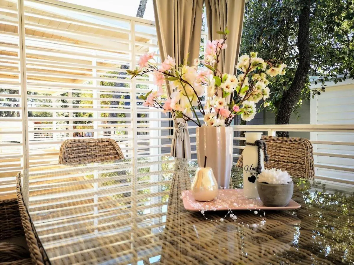 ביוגראד נה מורו J & R Mobile Homes