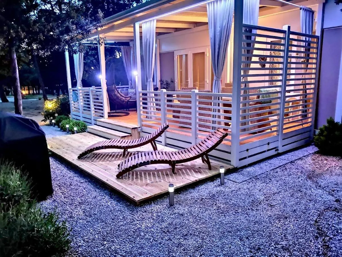 ביוגראד נה מורו J & R Mobile Homes