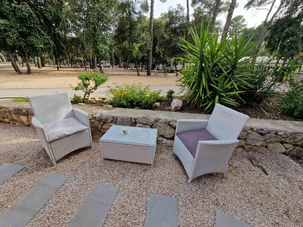 בית נופש ביוגראד נה מורו J & R Mobile Homes