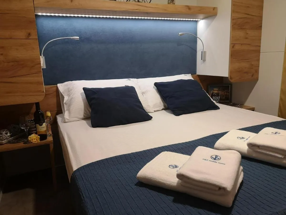 Holiday home J & R Mobile Homes Biograd Na Moru