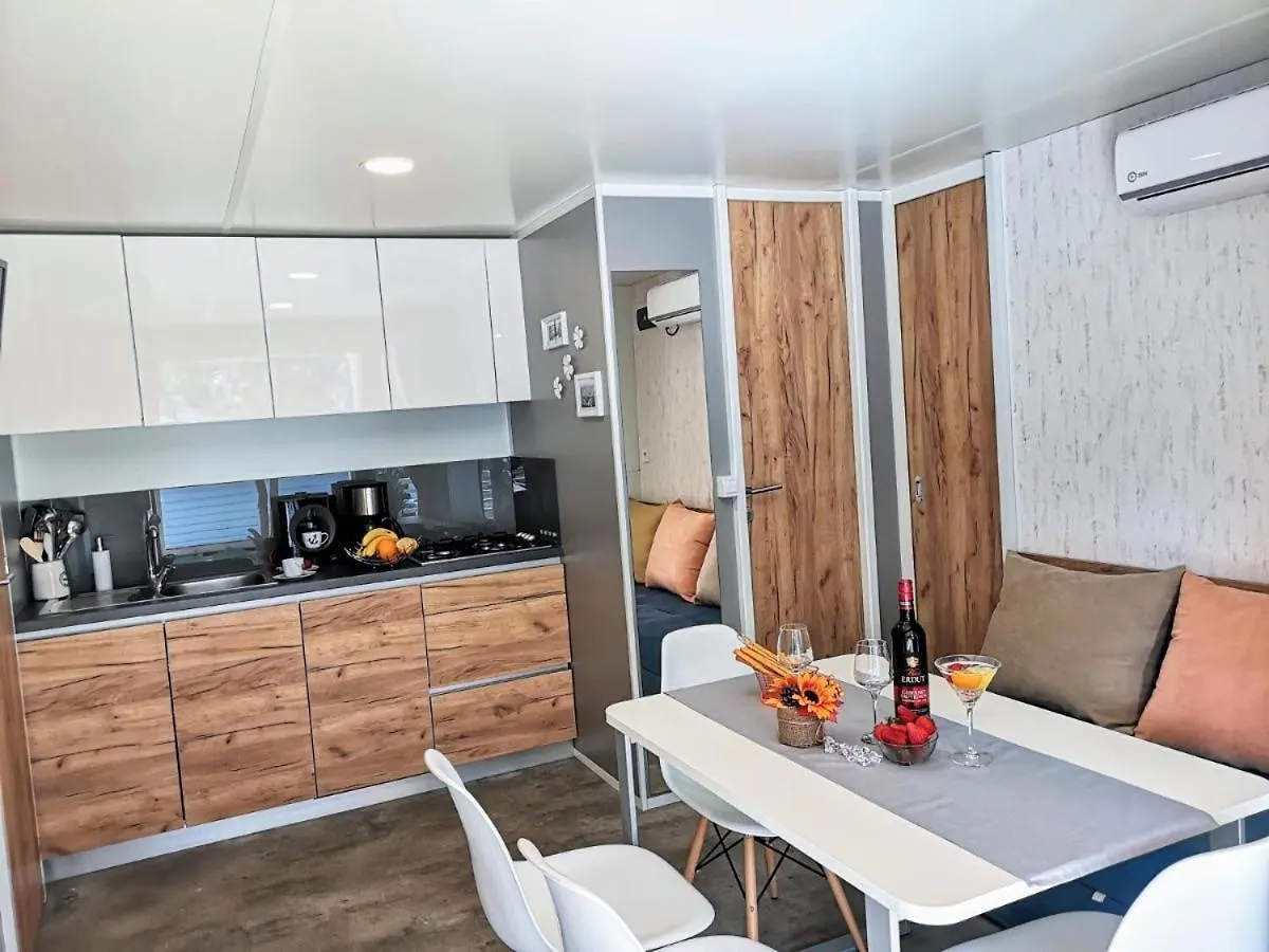J & R Mobile Homes Biograd Na Moru Holiday home